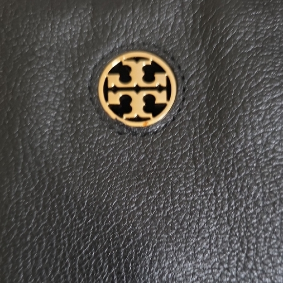 Tory Burch Elegant Black Crossbody Bag - Picture 3 of 7